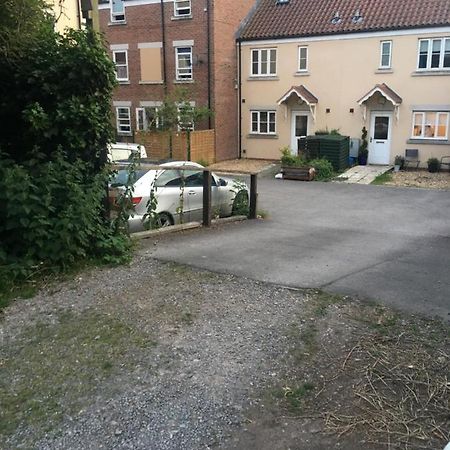 Comfortable Rooms With Live In Host, Walking Distance To The High St & More Glastonbury Exterior foto