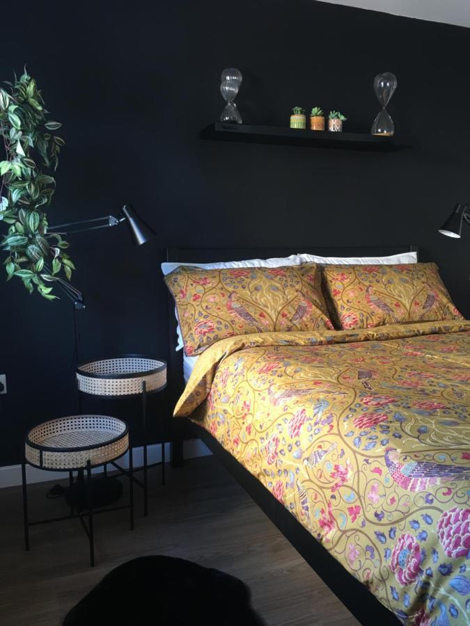 Comfortable Rooms With Live In Host, Walking Distance To The High St & More Glastonbury Exterior foto