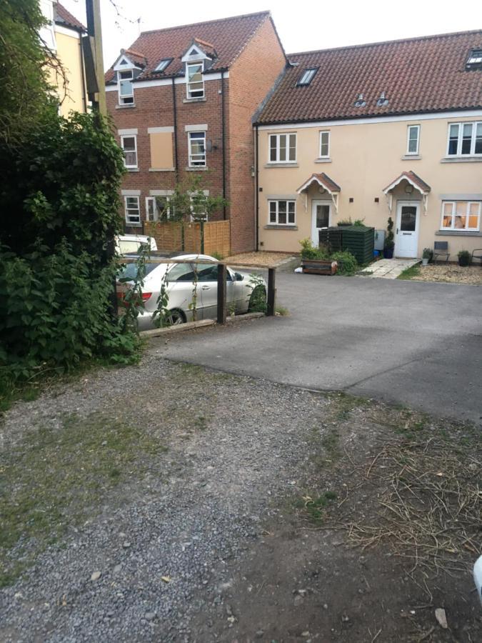 Comfortable Rooms With Live In Host, Walking Distance To The High St & More Glastonbury Exterior foto